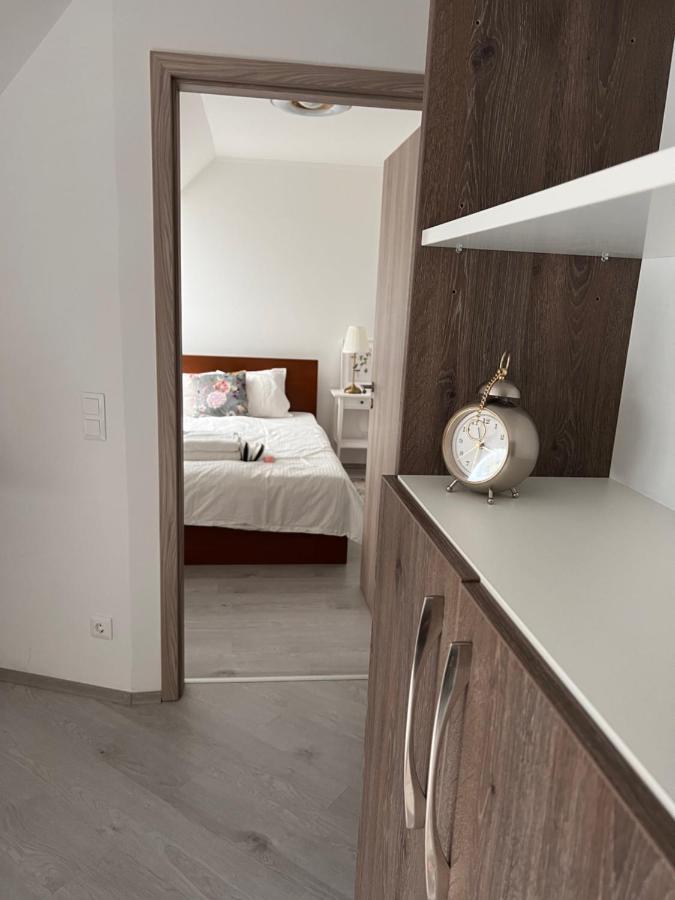 Panorama View Apartment In City Center Heviz Exterior photo